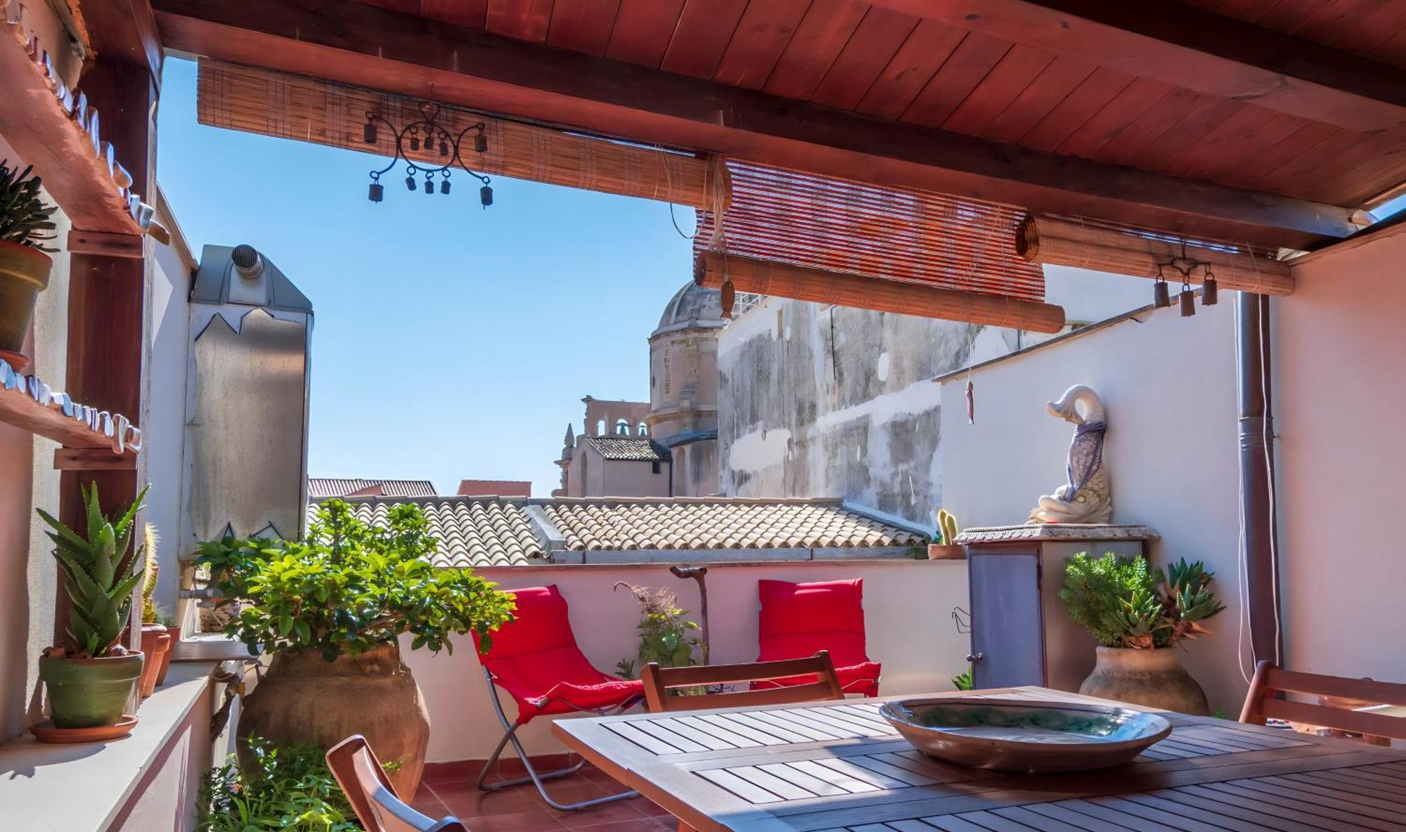 A Naca With Private Terrace Ortigia Apartamento Syracuse