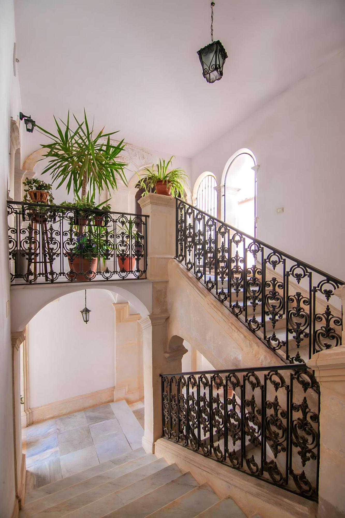 A Naca With Private Terrace Ortigia